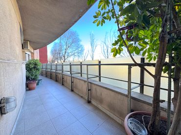 Flat with balcony for sale in Centre