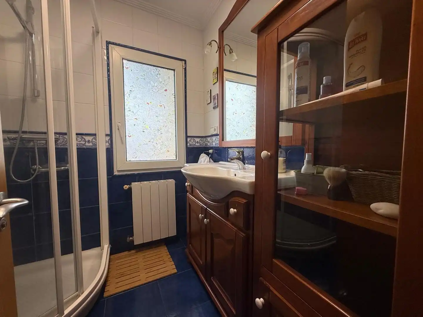 Baño de Casa o chalet en venta en Gijón  con Calefacción, Terraza y Piscina