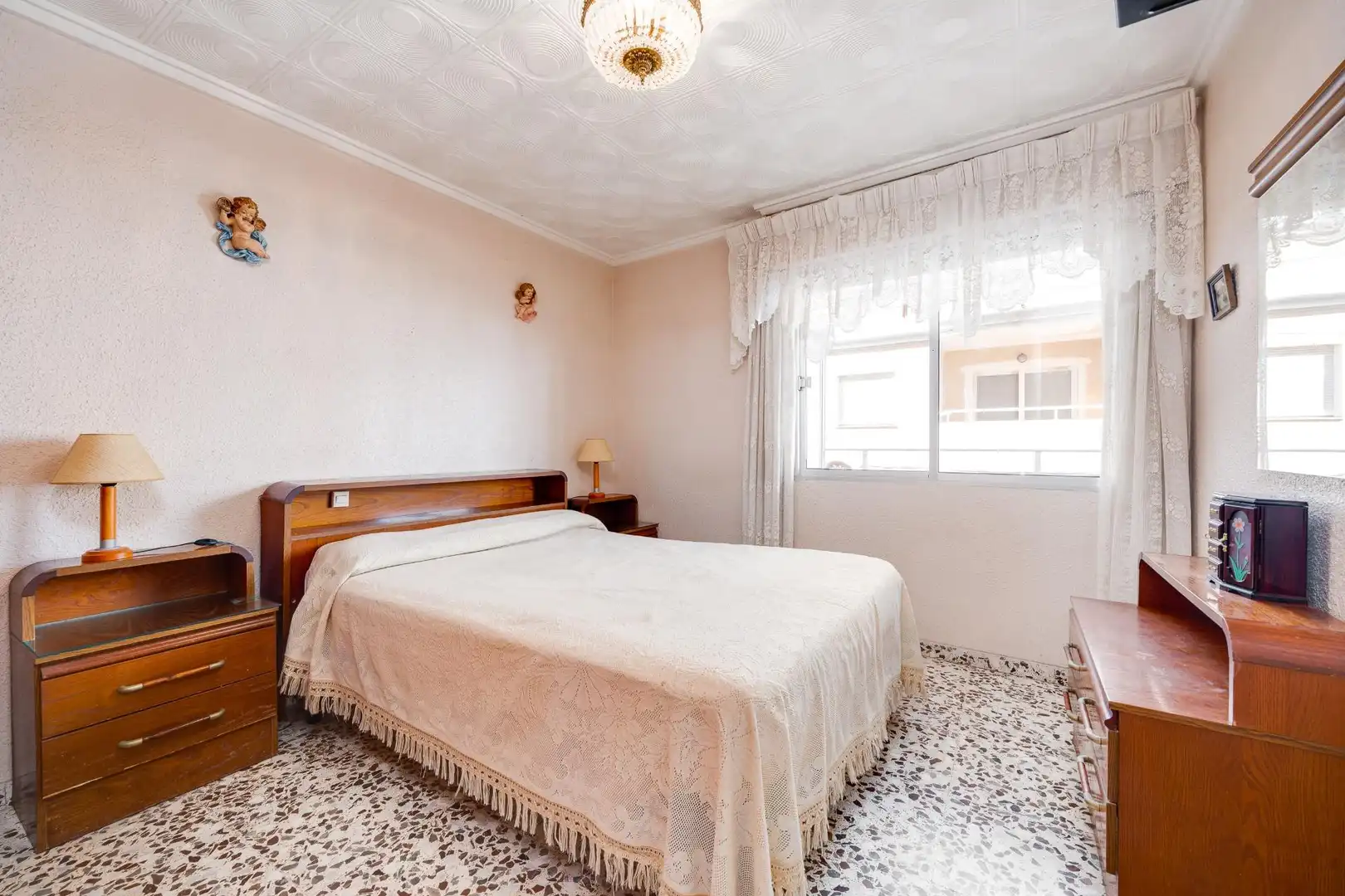 Schlafzimmer von Wohnungen zum Verkauf in Torrevieja mit Terrasse, Möbliert und Balkon