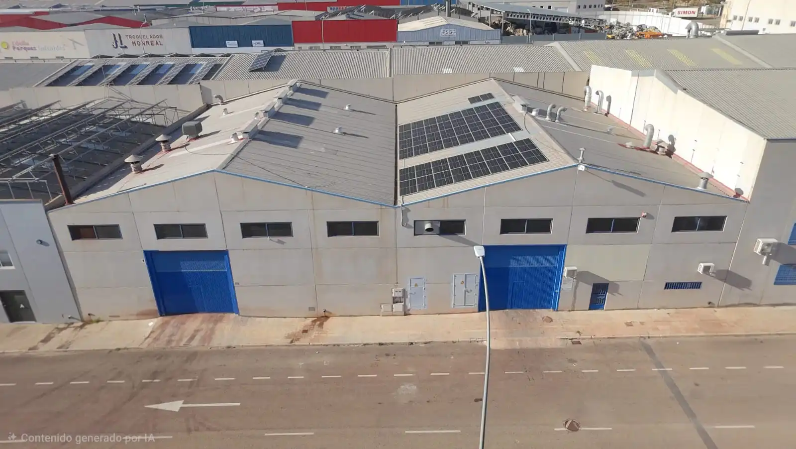 Industrial building for sale in Carretera País Vasc 12, imagen 2