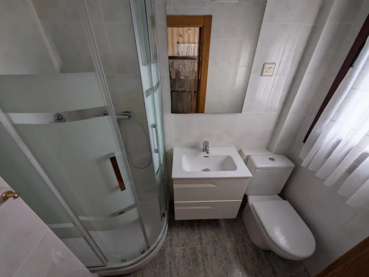 Baño de Piso en venta en Santurtzi  con Calefacción, Amueblado y Horno