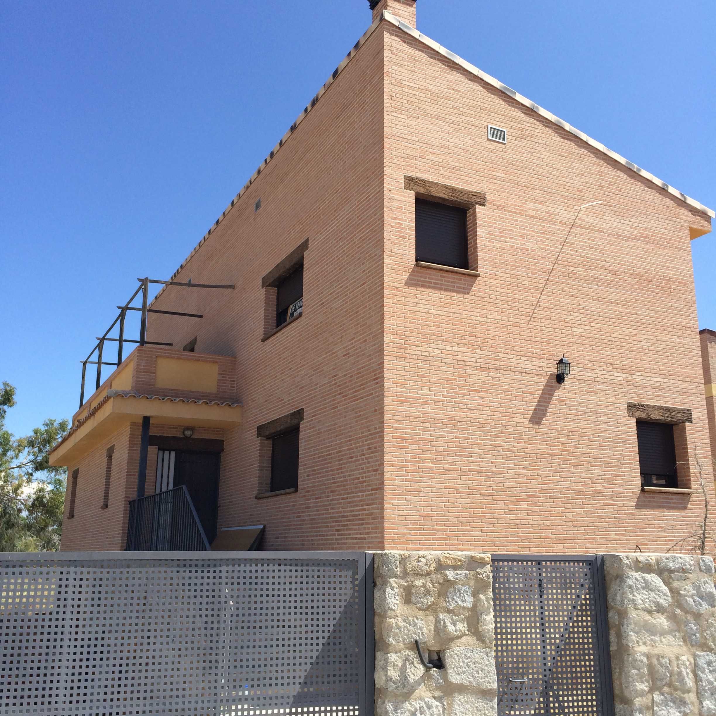 Exterior view of House or chalet for sale in Chapinería