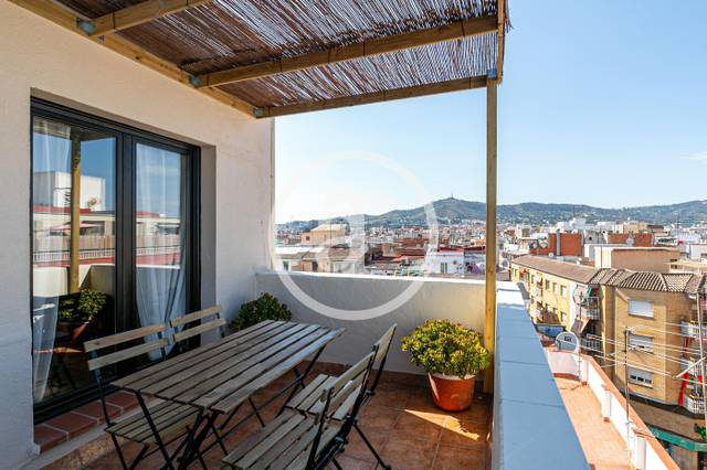 Ático en Alquiler en Carrer Joventut en La Torrassa