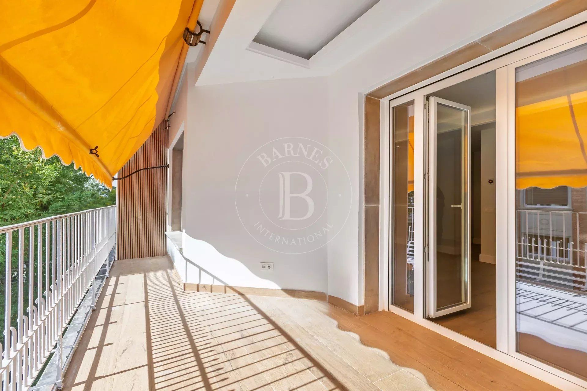 Piso de alquiler en  Madrid Capital con Aire acondicionado, Calefacción y Terraza