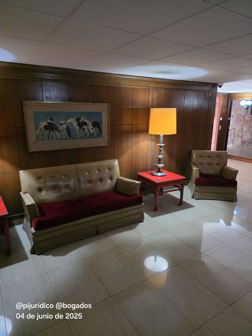 Sala d'estar de Estudi en venda en  Barcelona Capital amb Aire condicionat i Terrassa