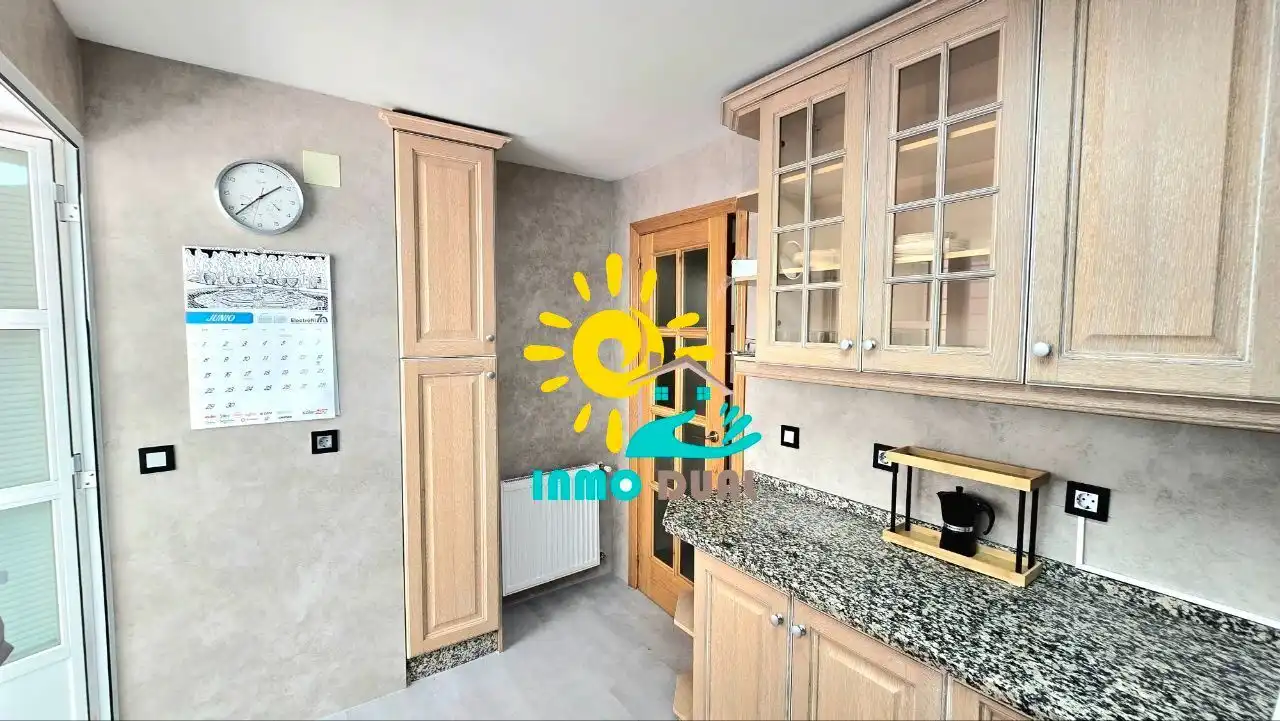 Cuina de Apartament de lloguer en Badajoz amb Aire condicionat, Calefacció i Moblat