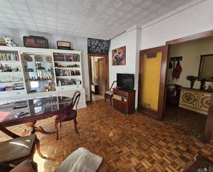 Living room of Flat for sale in  Valencia Capital  with Air Conditioner, Heating and Parquet flooring