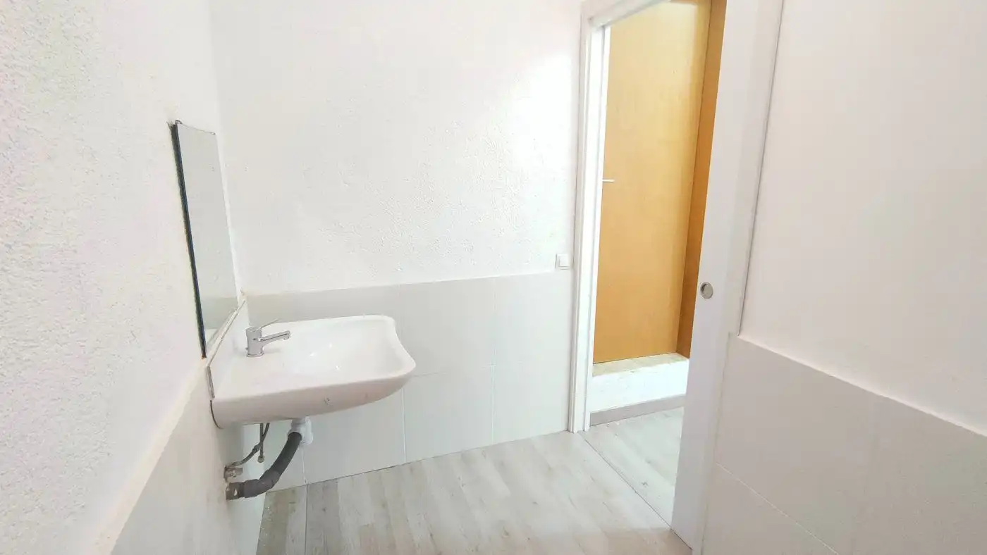 Baño de Local en venta en Sant Joan de Vilatorrada con Aire acondicionado