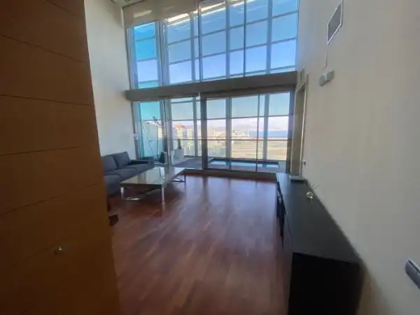 Sala de estar de Ático de alquiler en Barcelona con Aire acondicionado, Calefacción y Parquet