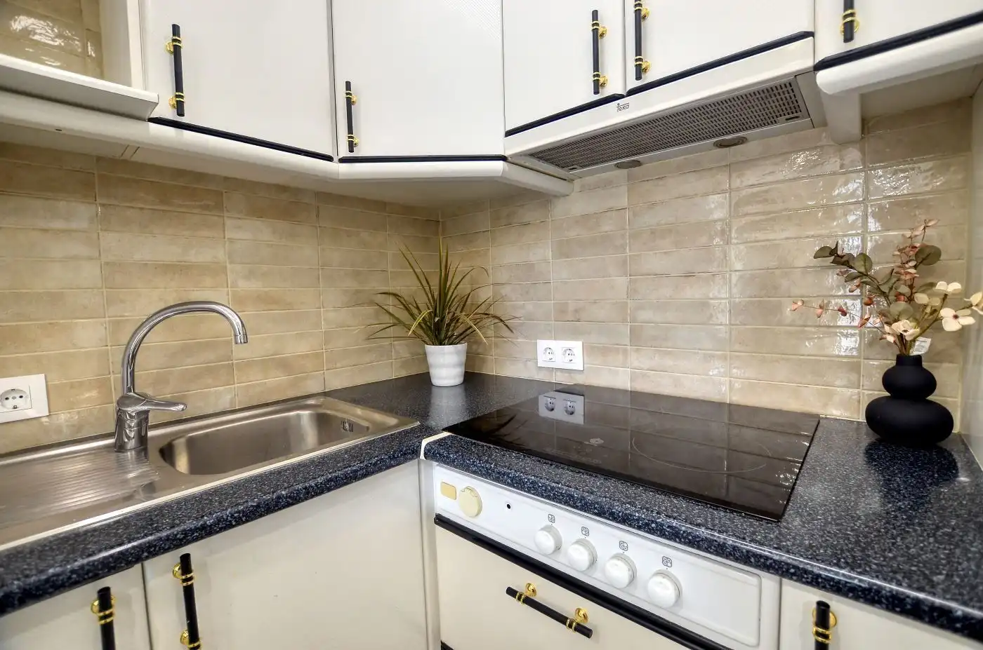 Kitchen of Apartments for sale in Empuriabrava  with Air Conditioner, Heating and Terrace