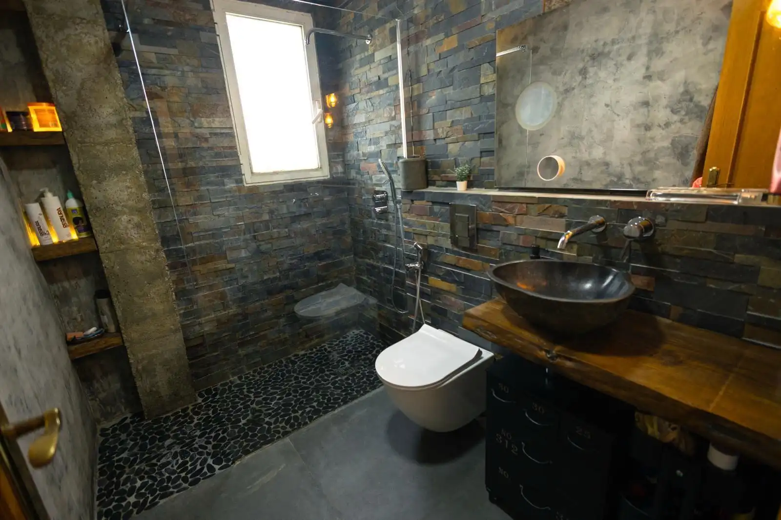 Baño de Casa o chalet en venta en La Pobla de Vallbona con Aire acondicionado, Calefacción y Terraza