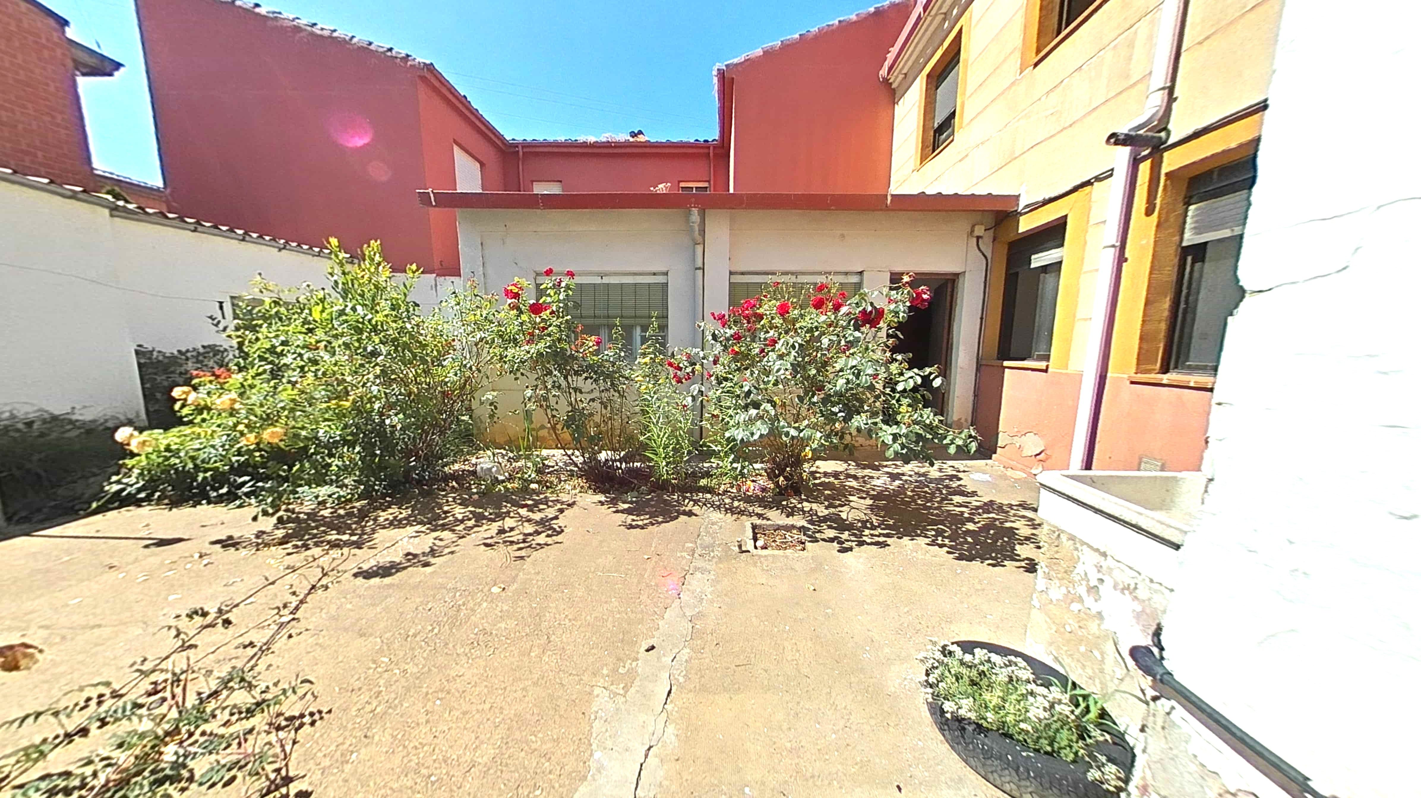 Casa o xalet en venda a Doce Junio, Sahagún