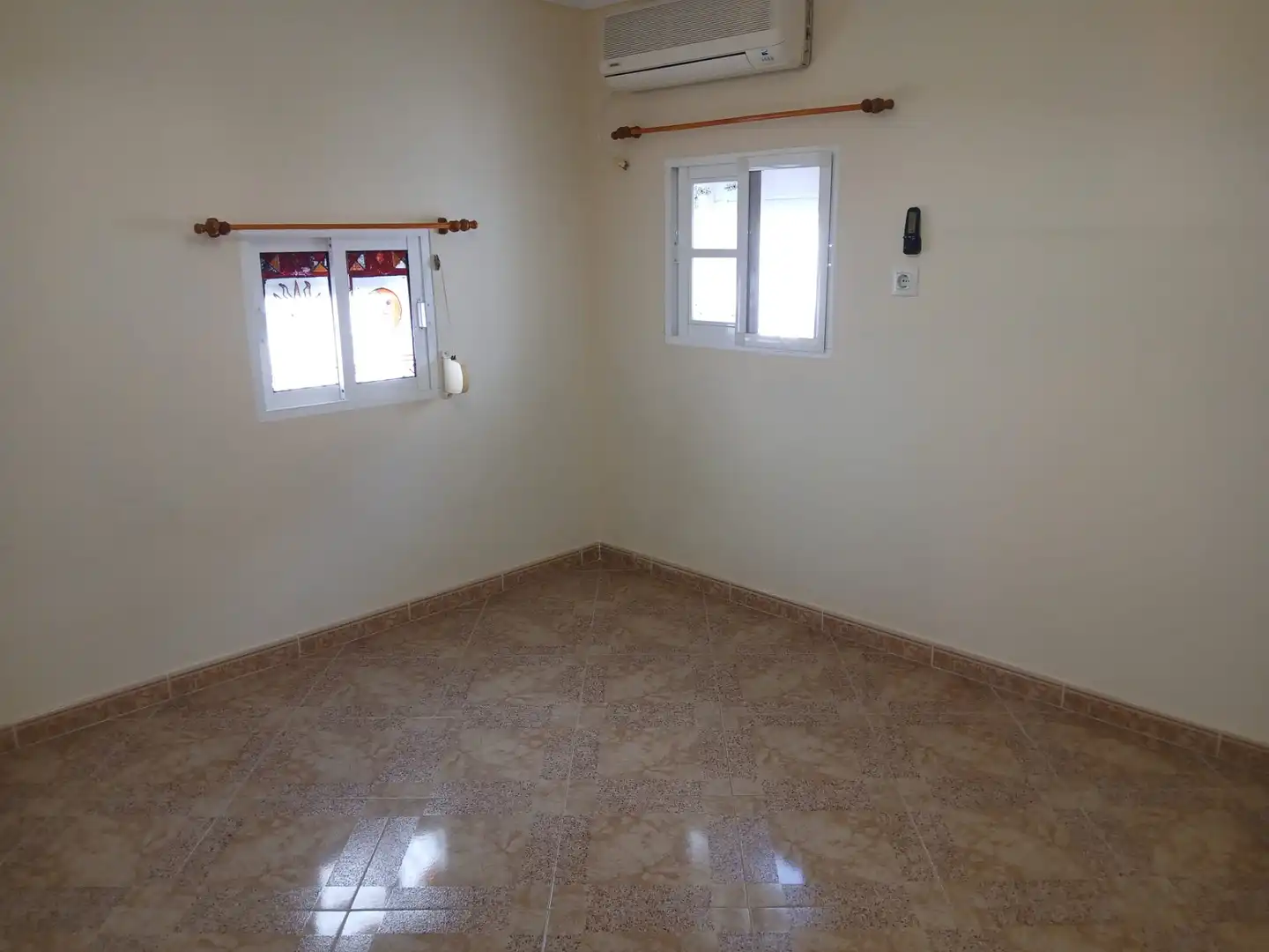 Dormitori de Casa o xalet en venda en San Fernando amb Aire condicionat i Balcó
