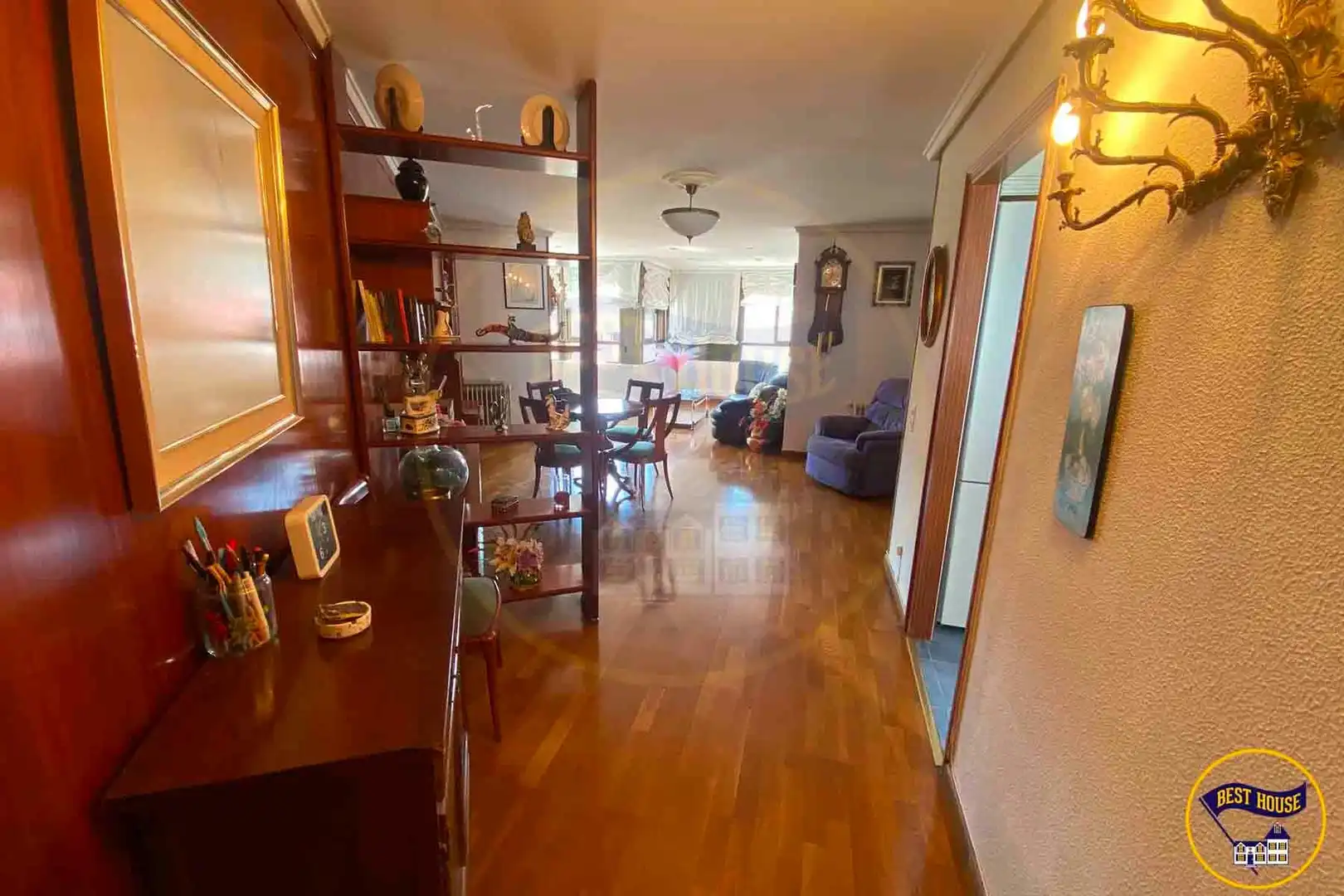 Living room of Flat for sale in Cuenca  with Air Conditioner, Heating and Parquet flooring