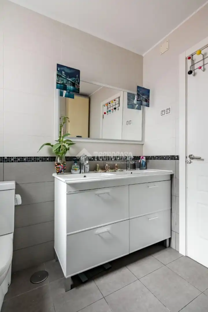 Baño de Piso en venta en Madrid con Calefacción
