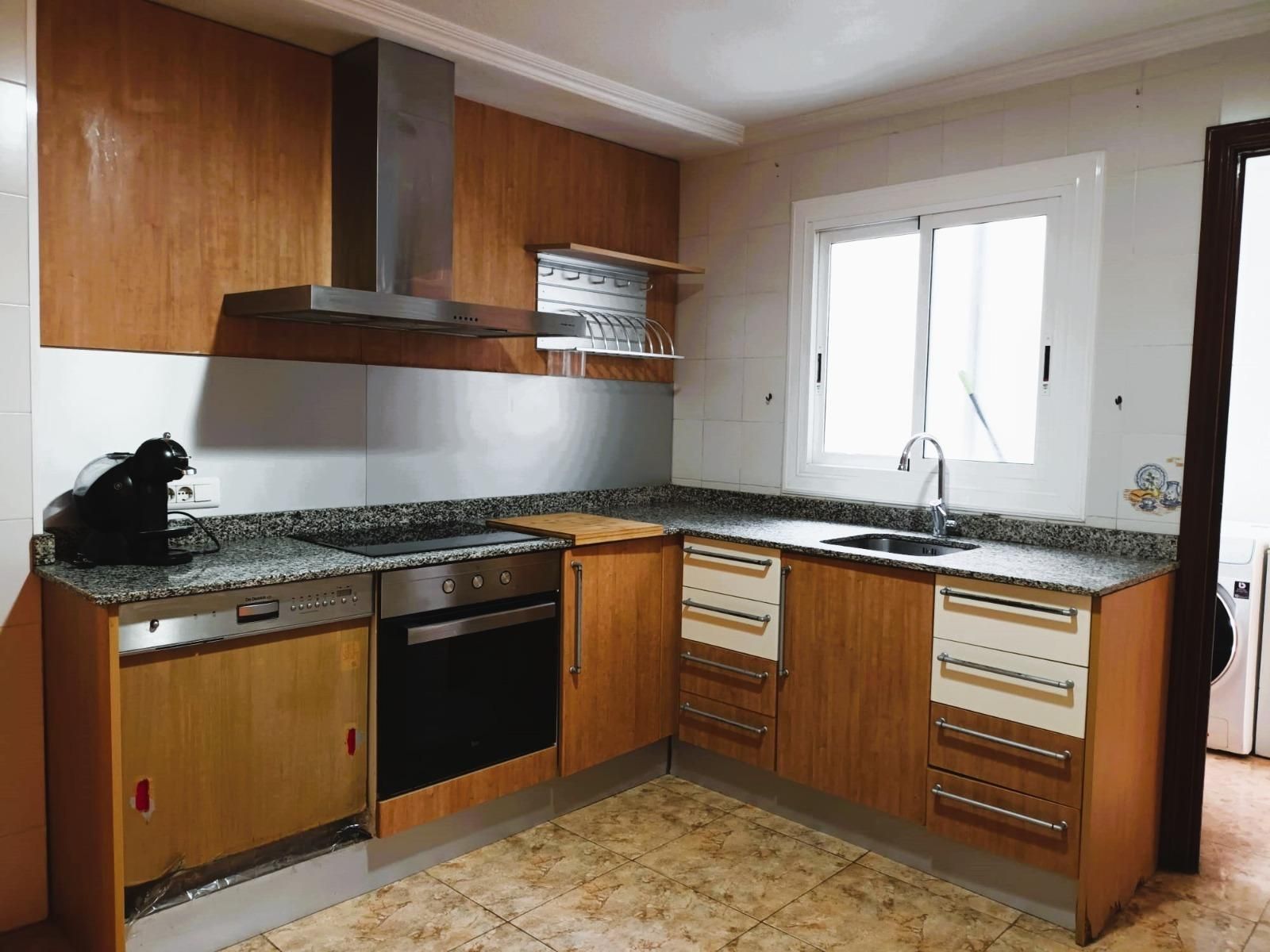Kitchen of Flat for sale in Elche / Elx  with Terrace and Balcony
