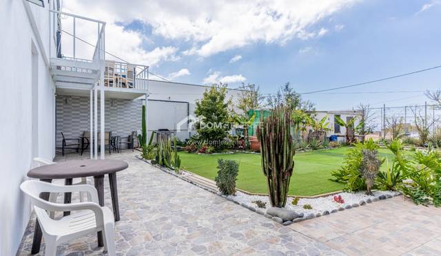 Casa-chalet en Venta en Buzanada
