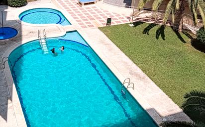 Piscina de Apartament de lloguer en Salou amb Terrassa