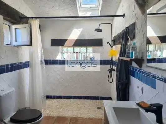 Bany de Casa o xalet en venda en Chella amb Jardí privat