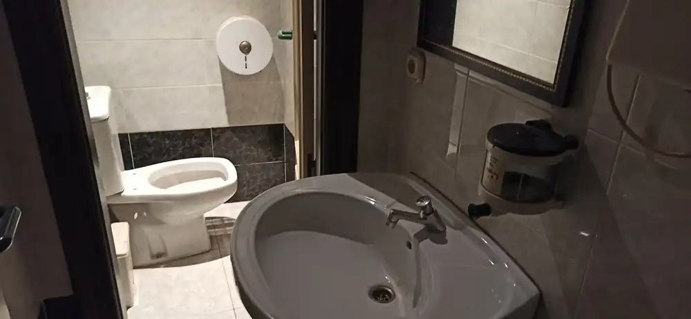 Bathroom of Commercial properties for sale in Piedrabuena  with Air Conditioner and Terrace