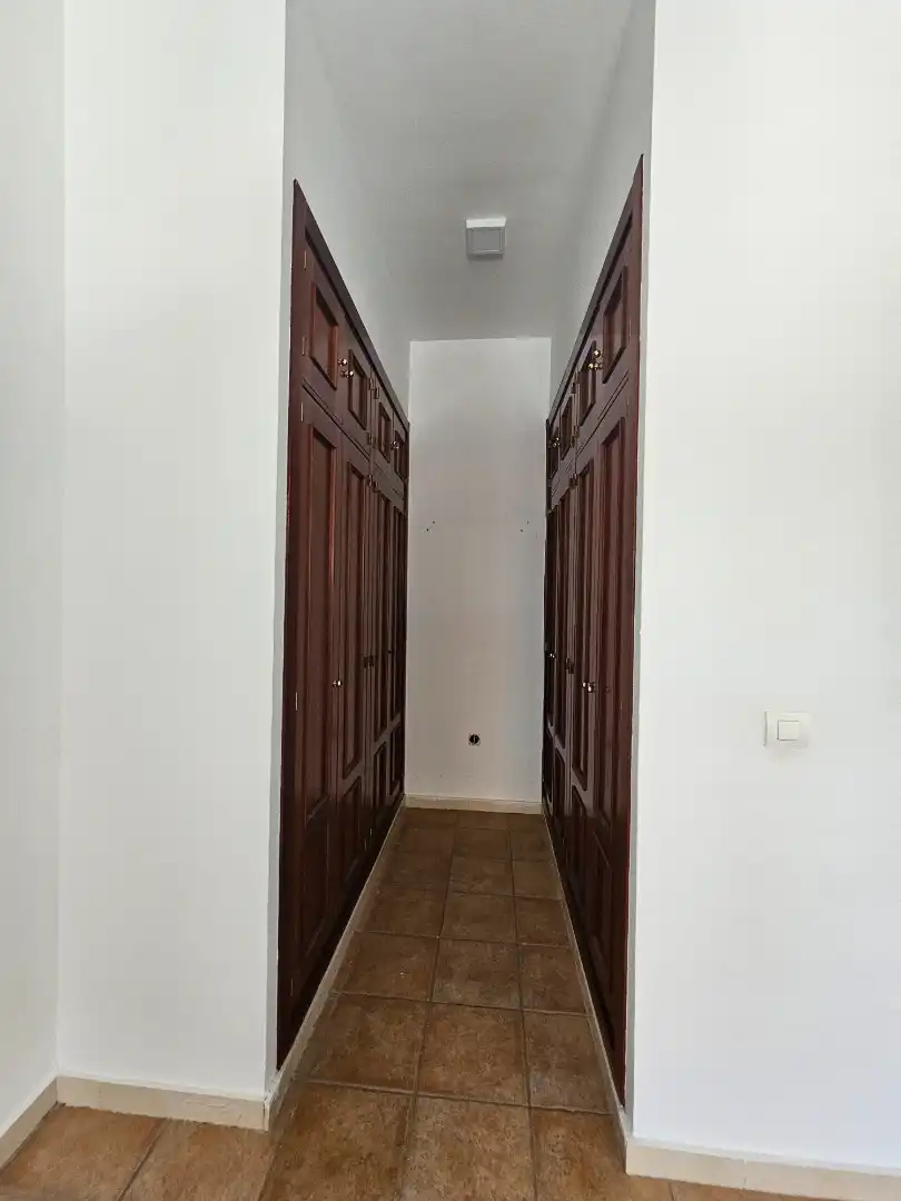 Einfamilien-Reihenhaus zum Verkauf in Umbrete mit Privatgarten, Abstellraum und Schwimmbad