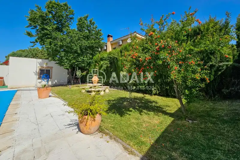 Garden of Houses for sale in Úbeda  with Air Conditioner, Heating and Terrace