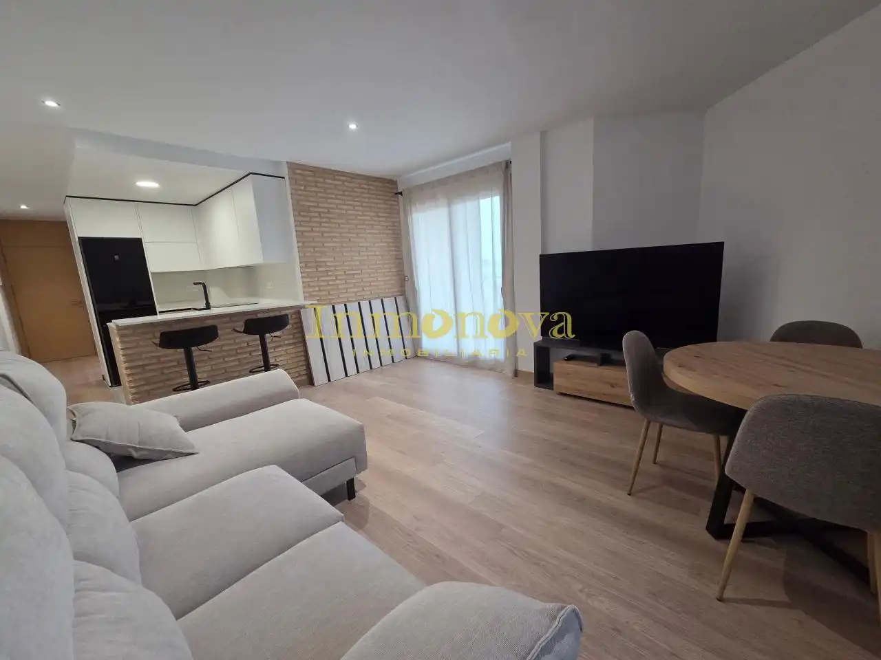 Living room of Flat for sale in Cangas   with Heating, Terrace and Storage room