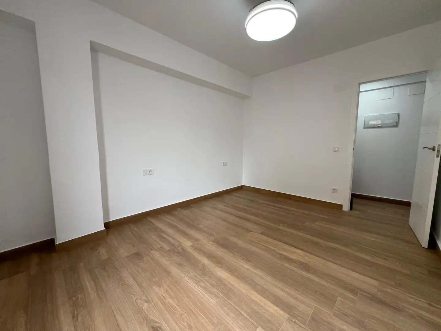 Bedroom of Flat for sale in Córdoba  with Air Conditioner, Heating and Terrace