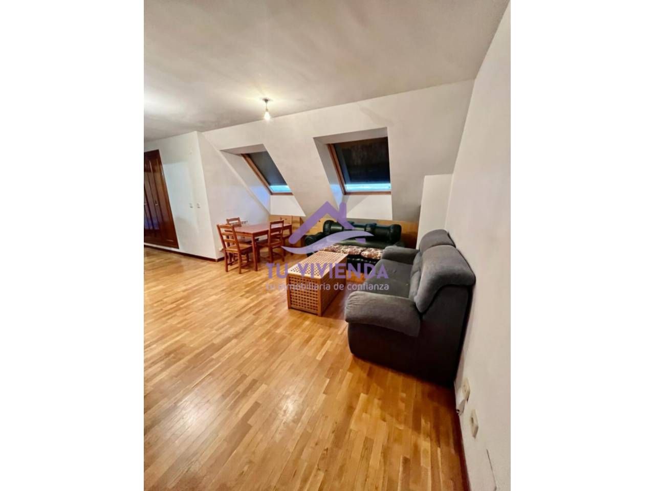 Sala d'estar de Pis en venda en Valladolid Capital amb Calefacció, Parquet i Terrassa