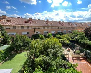 Jardí de Casa adosada en venda en Guadalajara Capital amb Calefacció, Jardí privat i Terrassa