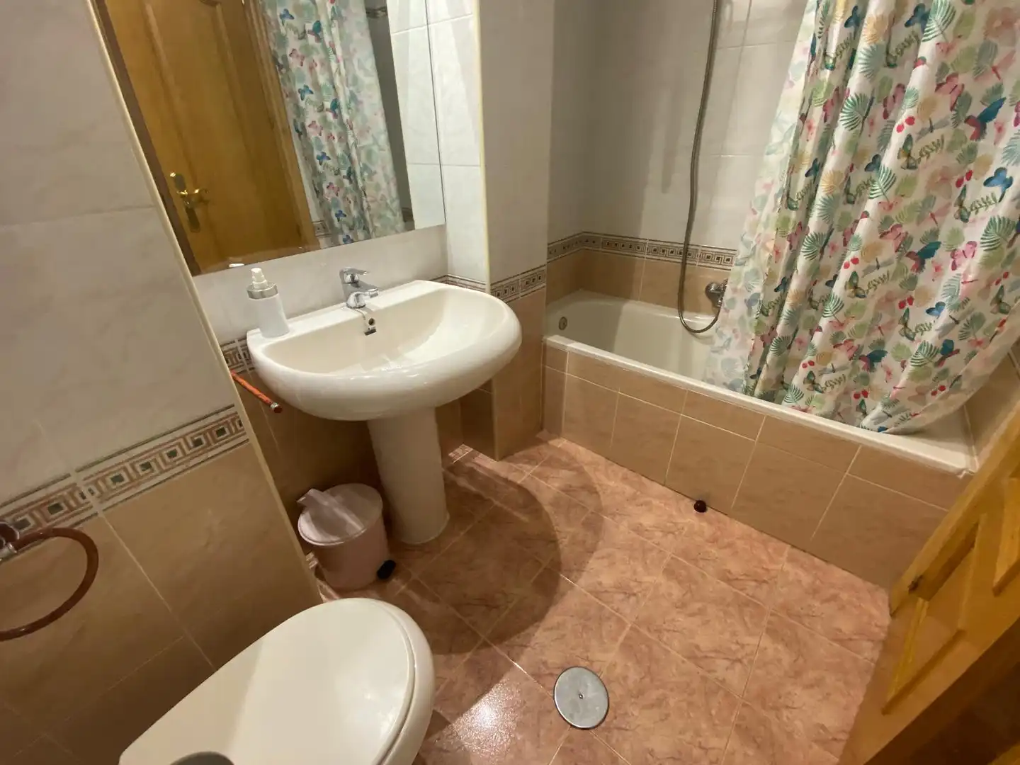 Bathroom of Apartments for rent in Albacete  with Air Conditioner, Heating and Furnished