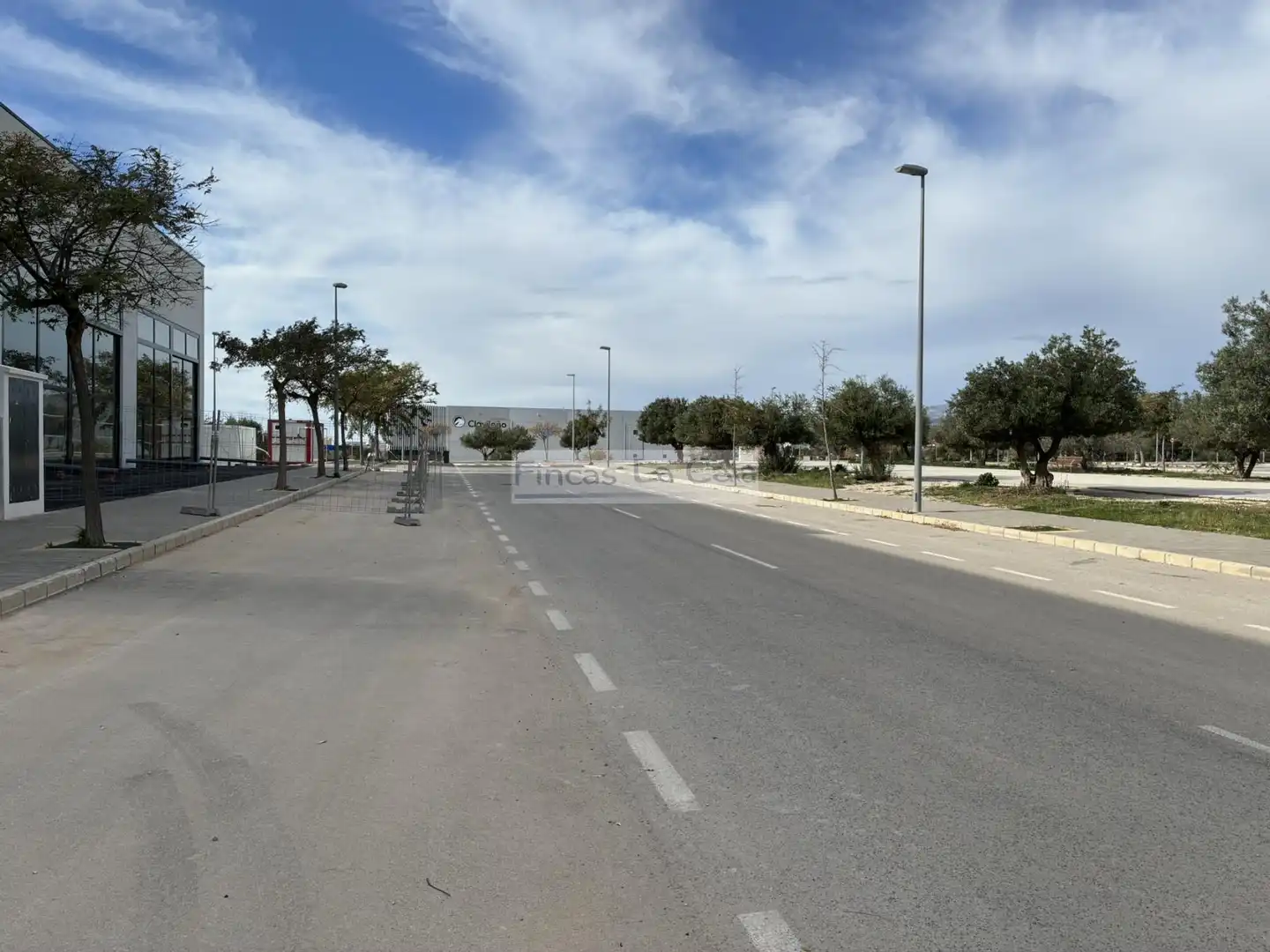 Außenansicht von Fabrikhallen zur Miete in Villajoyosa / La Vila Joiosa