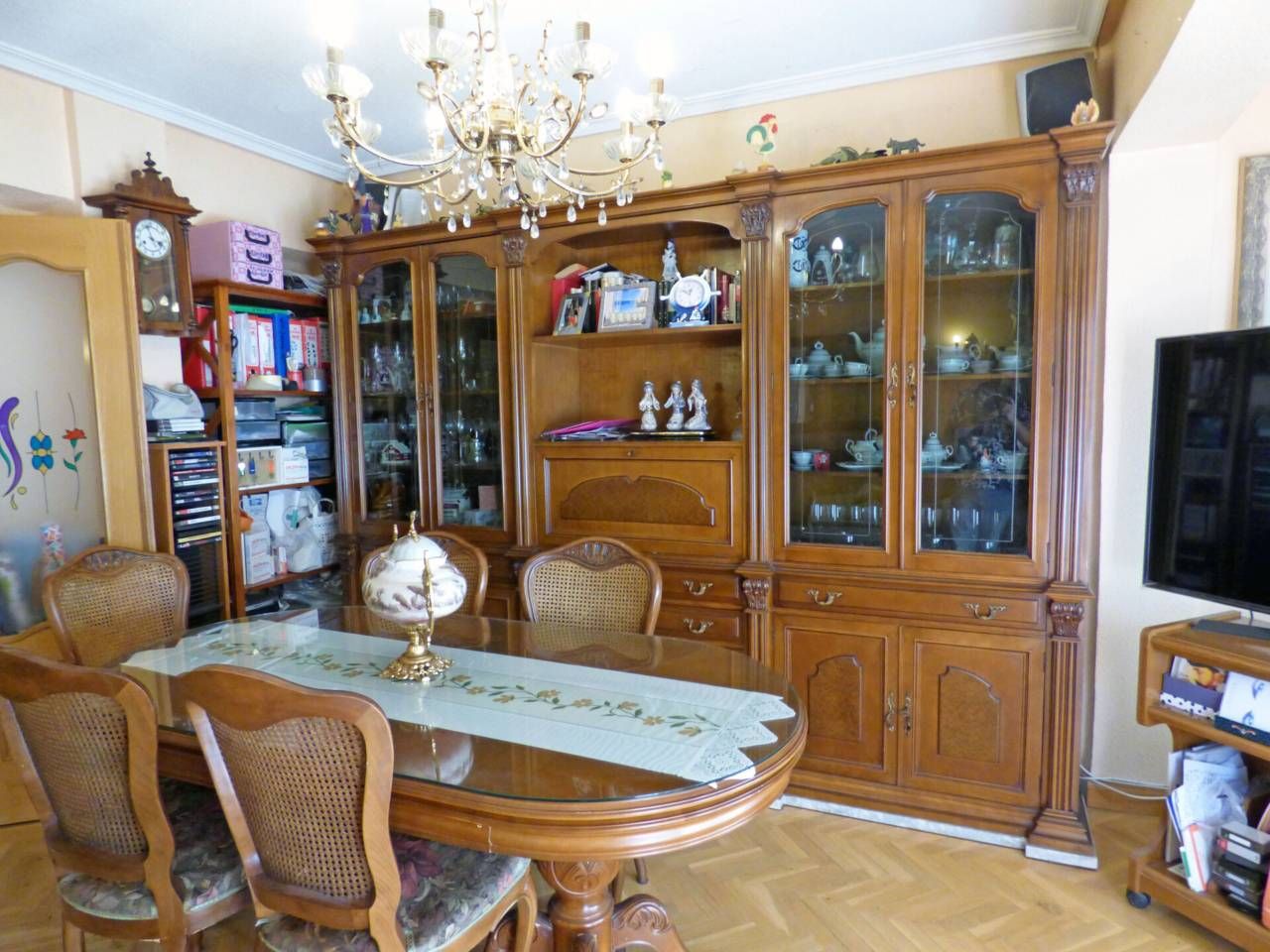 Menjador de Pis en venda en Guadalajara Capital amb Aire condicionat, Calefacció i Parquet