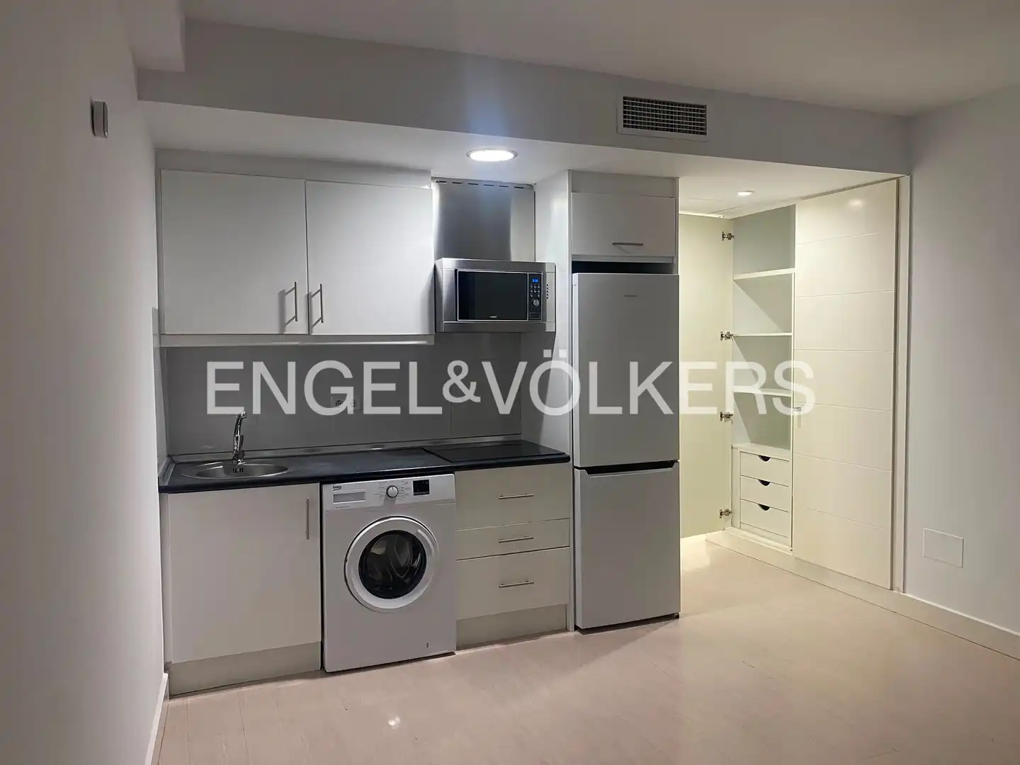 Cocina de Piso en venta en Madrid con Aire acondicionado y Calefacción