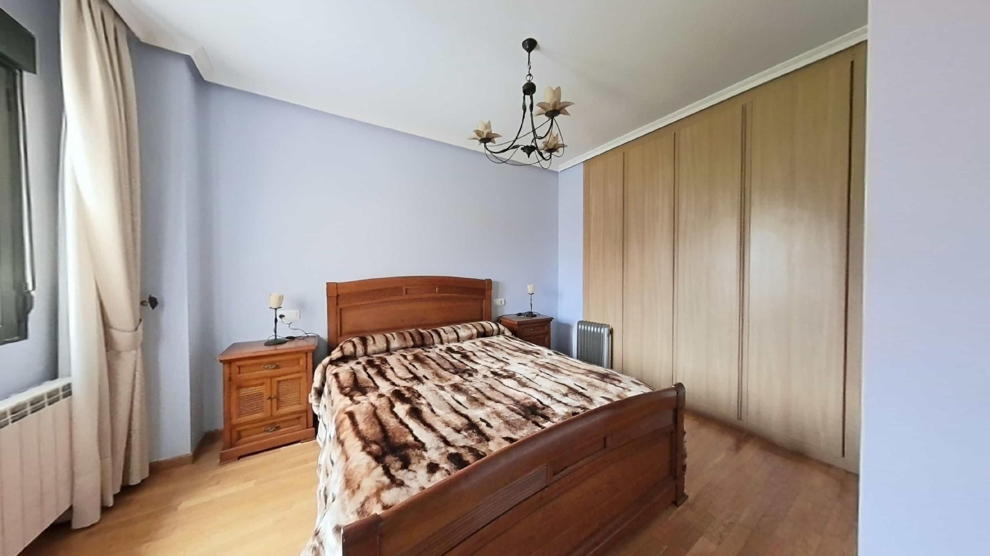 Bedroom of Duplex for sale in Plasencia  with Air Conditioner and Heating