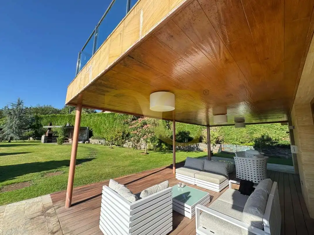 Terrace of Houses for rent in Santa Cruz de Bezana  with Air Conditioner, Heating and Private garden