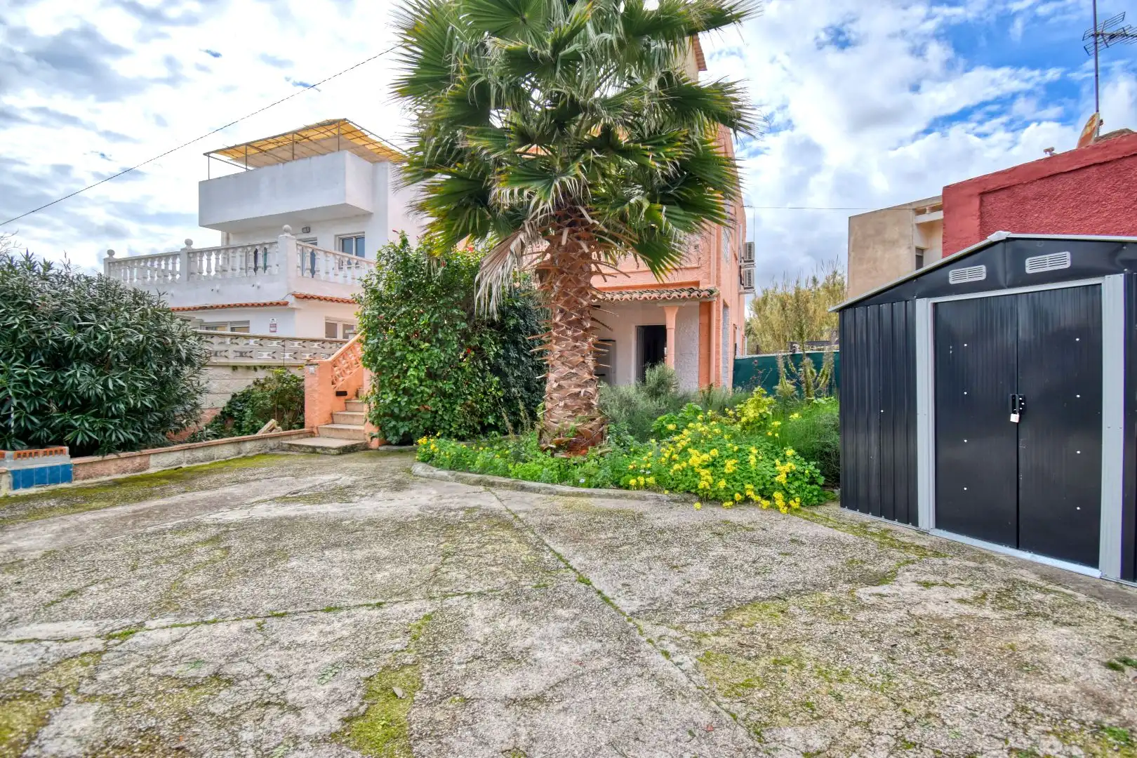 Exterior view of Houses for sale in Gandia  with Air Conditioner, Heating and Terrace