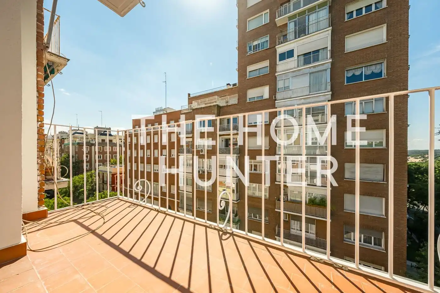 Außenansicht von Wohnung zur Miete in Madrid mit Klimaanlage, Heizung und Terrasse