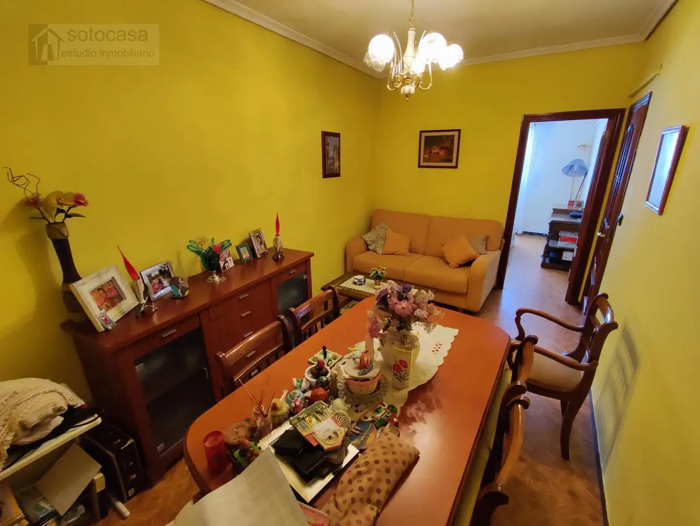 Sala d'estar de Pis en venda en Valladolid amb Calefacció