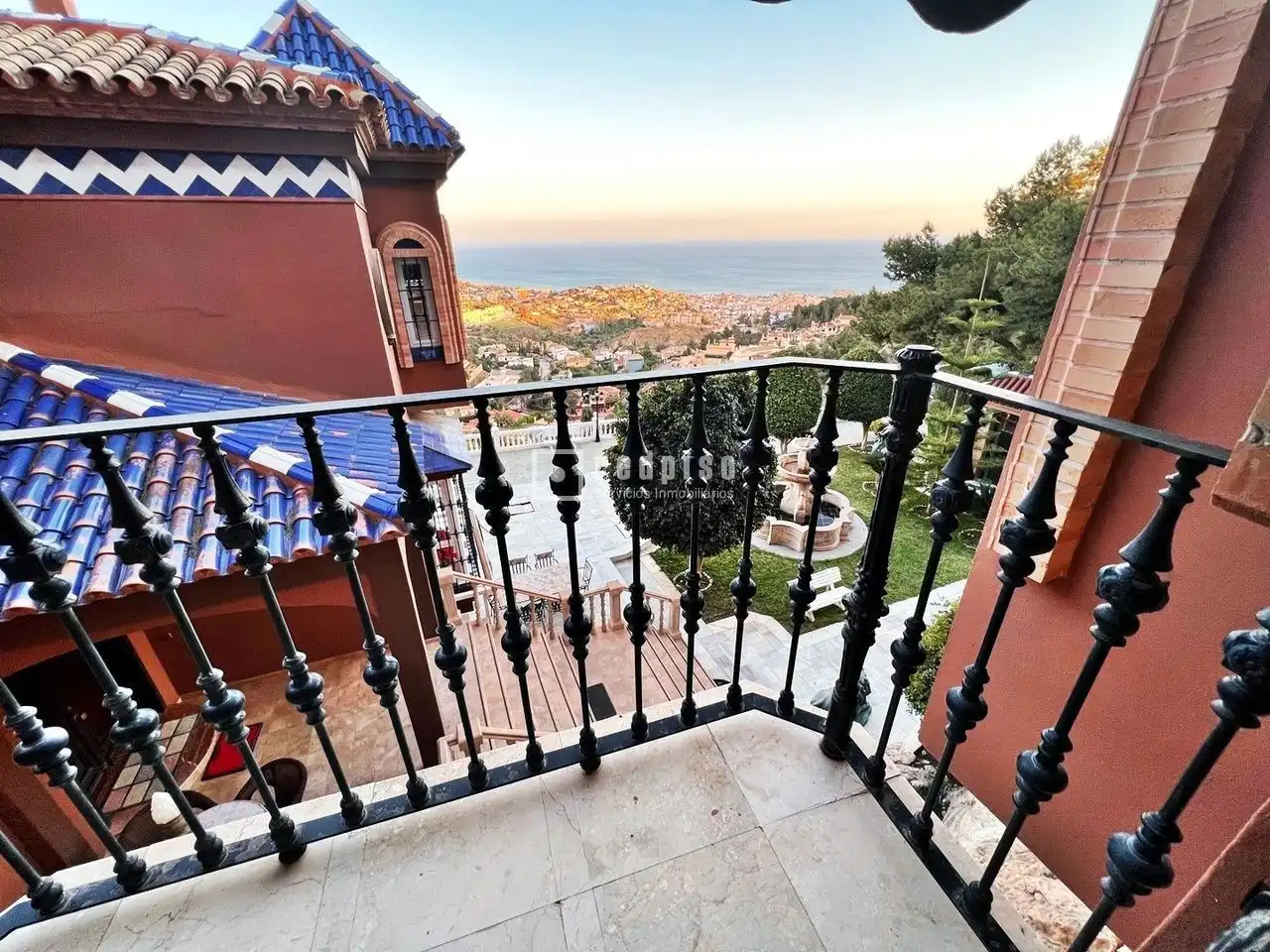 Exterior view of Houses for sale in Málaga  with Air Conditioner, Heating and Private garden