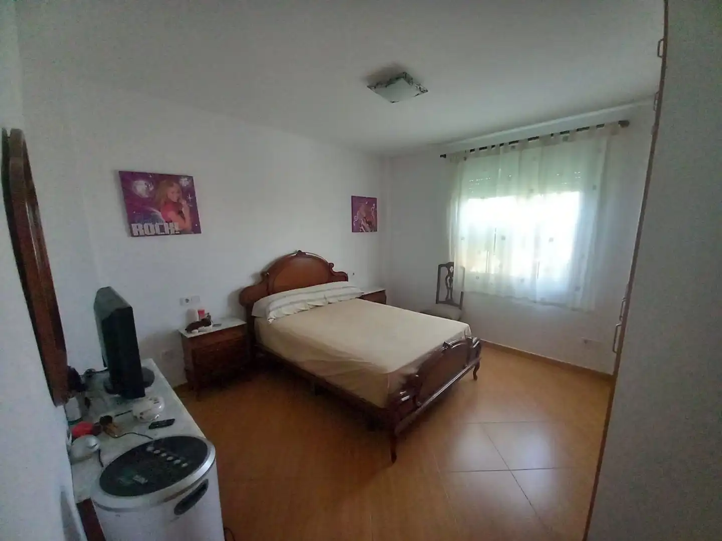 Dormitori de Casa o xalet en venda en Linares amb Terrassa