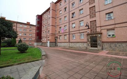 Vista exterior de Pis en venda en Gijón 