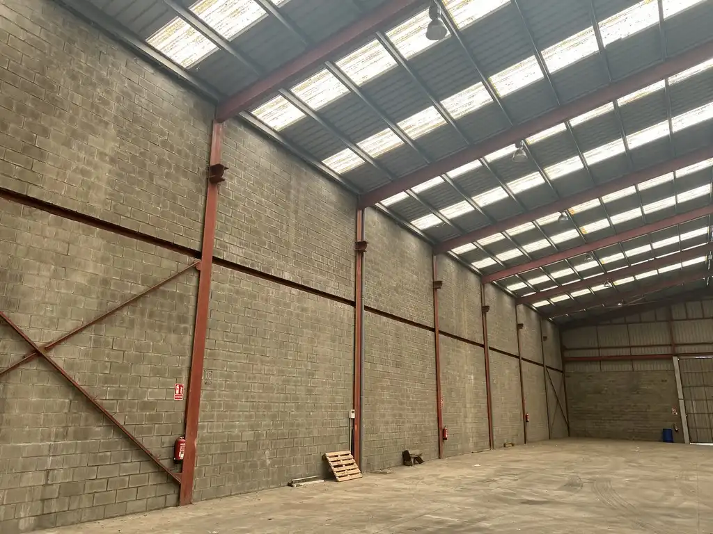 Industrial buildings for rent in Avenida do Mar, 139, Zona Ultramar
