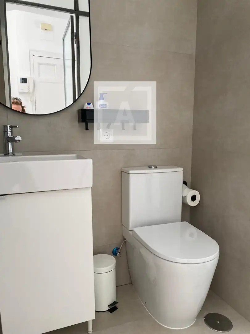 Baño de Piso en venta en Madrid con Aire acondicionado, Calefacción y Amueblado