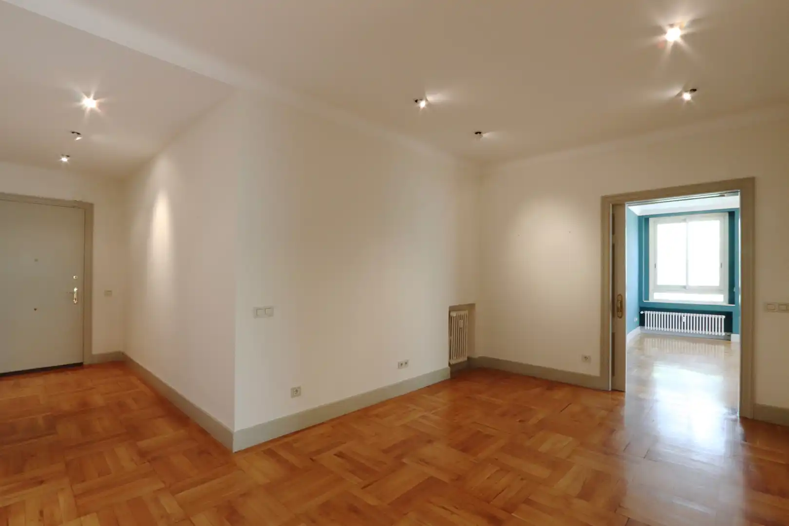Flat for rent in Madrid  with Air Conditioner, Heating and Parquet flooring