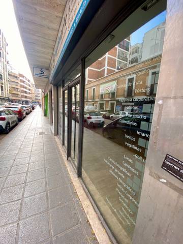 Local comercial en Alquiler en Calle Elisa Cendrero, 7 en El Perchel