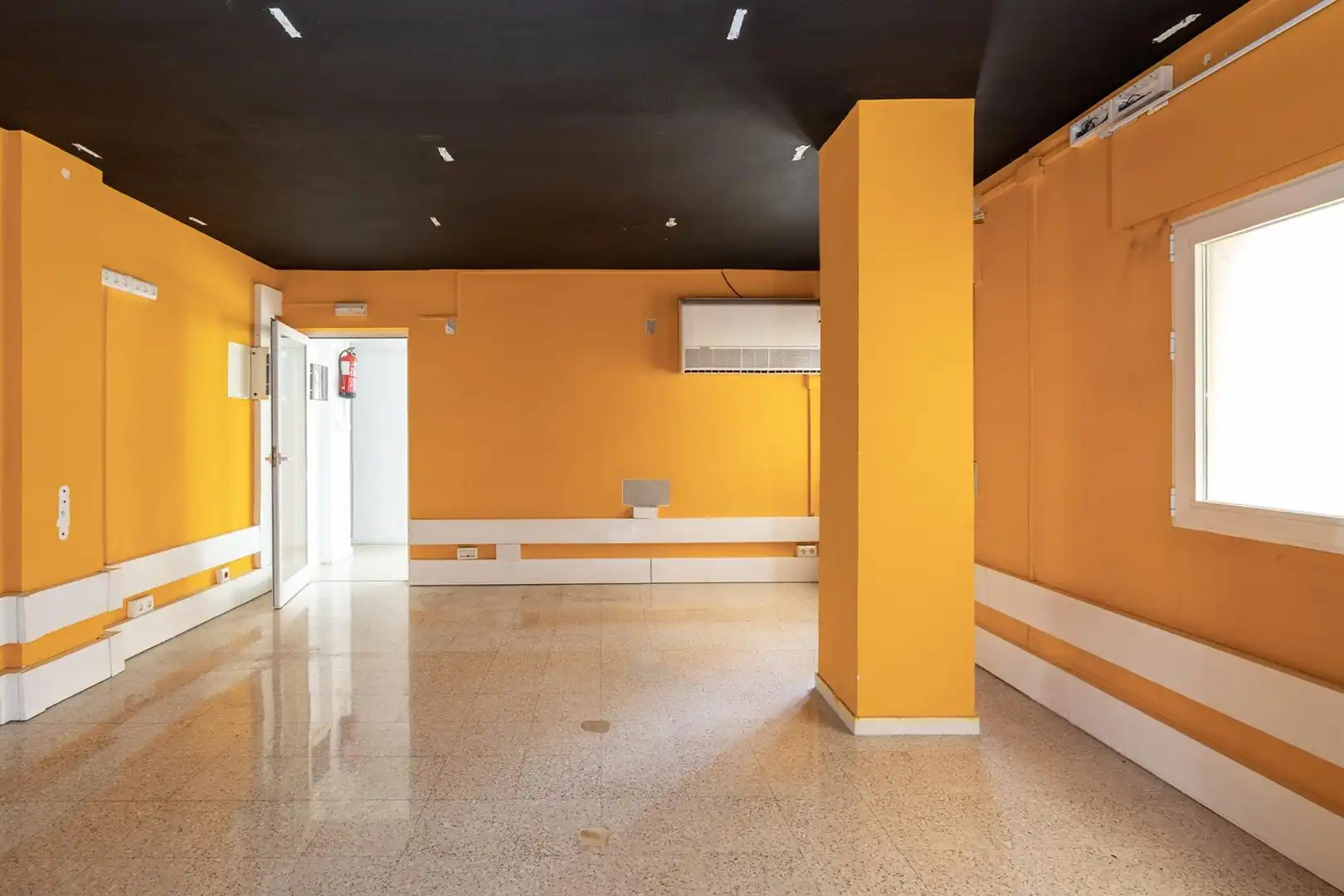 Piso en venta en Motril con Calefacción, Terraza y Balcón
