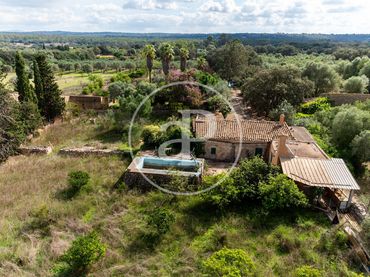 Casa amb piscina en venda a Costitx