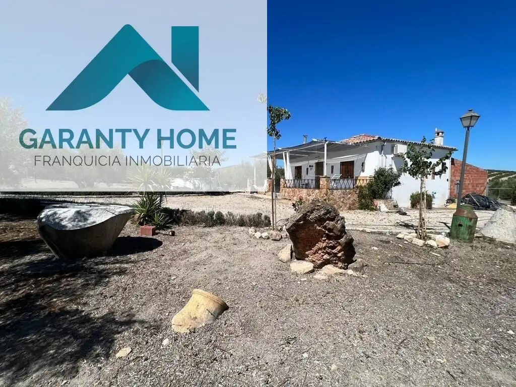 Vista exterior de Finca rústica en venta en Martos con Aire acondicionado, Calefacción y Jardín privado