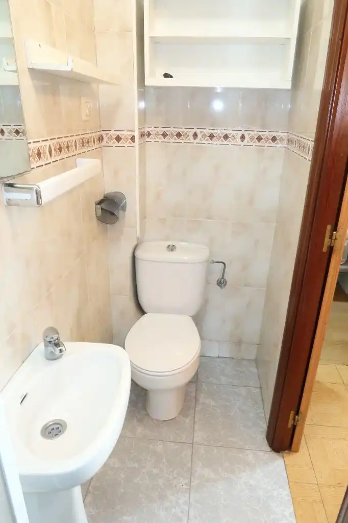 Bathroom of Flat for sale in A Coruña Capital   with Heating, Storage room and Furnished